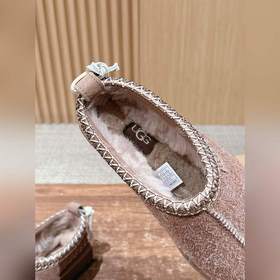 UGG Oil-Stained Bestseller Snow Boots 