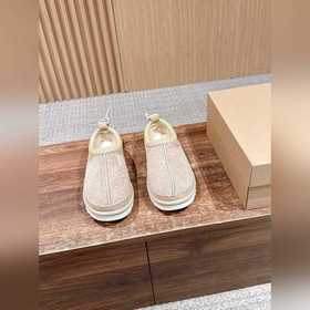 UGG Oil-Stained Bestseller Snow Boots