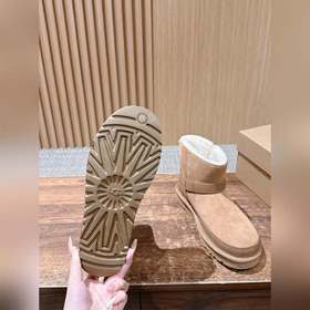 Коллекция ботинок UGG Berylina Buckle 