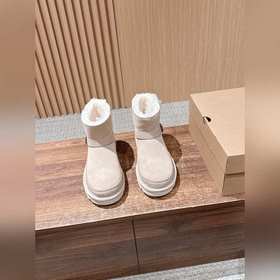 Коллекция ботинок UGG Oji-Oji Belina B