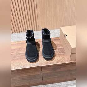 Коллекция ботинок UGG Oozibella Buckle
