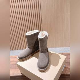 Серия ботинок UGG Oily Bellina Buckle