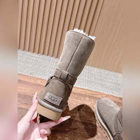 Серия ботинок UGG Oily Bellina Buckle 