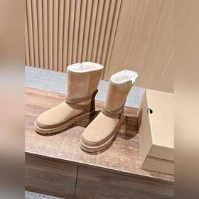 Серия ботинок UGG Oily Bellina Buckle