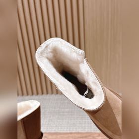Серия ботинок UGG Oily Bellina Buckle 