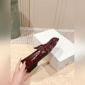 Высокое качество с футляром для перев