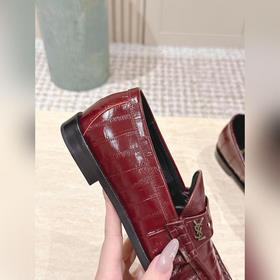 Высокое качество с футляром для перев
