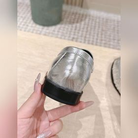 Высокое качество с футляром для перев