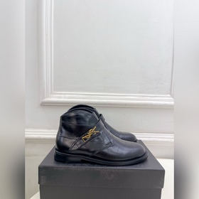Saint Laurent Осень/Зима 2026 Новые по