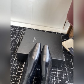 Saint Laurent FW25 Новинка YSL Saint 