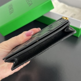 Новинка BV Solstice Compact Cardholder