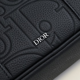 Dior- Новейшая коллекция портфелей Dio