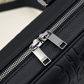 Dior- Новейшая коллекция портфелей Dio