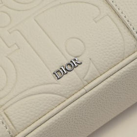 Dior- Новейшая коллекция портфелей Dio