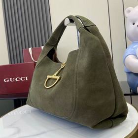 В этой сумке через плечо Gucci Softbit