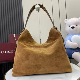 Коллекция осень/зима 2026. Сумка Gucci