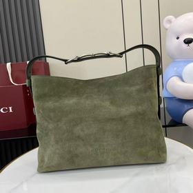 Коллекция осень/зима 2026. Сумка Gucci