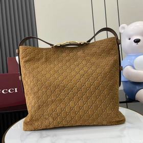 Коллекция осень/зима 2026. Сумка Gucci