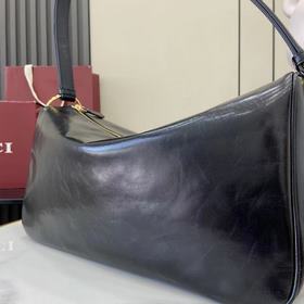 Коллекция Gucci Half Horsebit переосмы