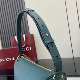 Коллекция Gucci Half Horsebit переосмы