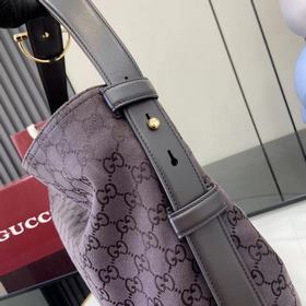 Сумка Gucci Beatrix отличается неприну