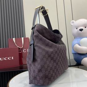 Сумка Gucci Beatrix отличается неприну