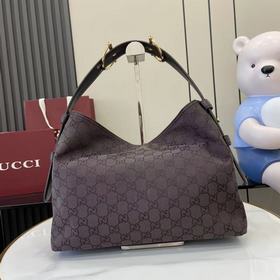 Коллекция осень/зима 2026. Сумка Gucci