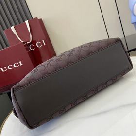 Коллекция осень/зима 2026. Сумка Gucci