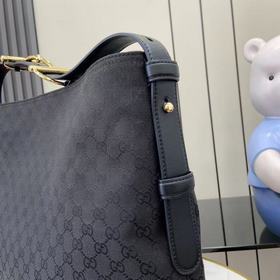 Коллекция осень/зима 2026. Сумка Gucci