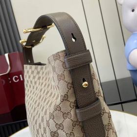 Коллекция осень/зима 2026. Сумка Gucci