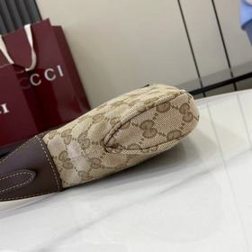 Новая коллекция Gucci впечатляет. Диза
