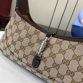 Новая коллекция Gucci впечатляет. Диза