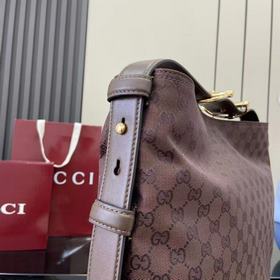 Сумка Gucci Beatrix отличается неприну