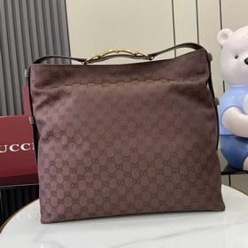 Сумка Gucci Beatrix отличается неприну