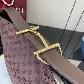 Сумка Gucci Beatrix отличается неприну