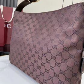 Коллекция осень/зима 2026. Сумка Gucci