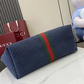 Коллекция Gucci Giglio отдает дань ува