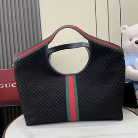 Коллекция Gucci Giglio является данью 