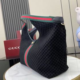Коллекция Gucci Giglio является данью 