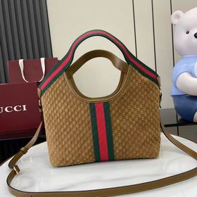 Сумка Gucci Giglio Mini Tote была впер
