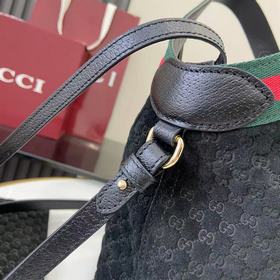 Сумка Gucci Giglio Mini Tote была впер