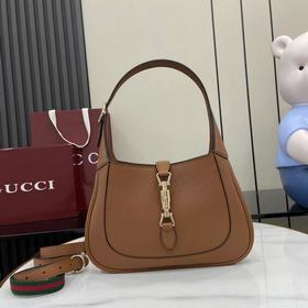 [Новинка] Эта новая сумка Gucci Jacki