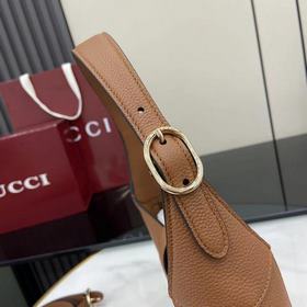 [Новинка] Эта новая сумка Gucci Jacki