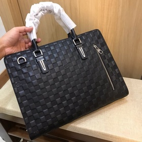 Портфель Lv с оригинальной фурнитурой 