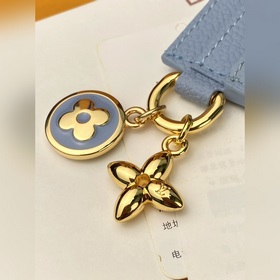 M13647 Синий! Карточный держатель LV C