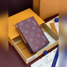 M26831 Шелковый принт фиолетового цвет