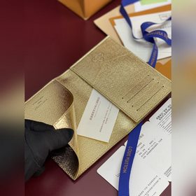 Чехол для паспорта M15327. Поклонники