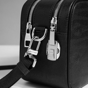 Представляем незаменимую вещь от LV： и
