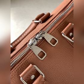 M25980 Коричневая сумка Keepall Bandou