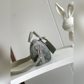 [Зарубежный аукцион односемейных домов